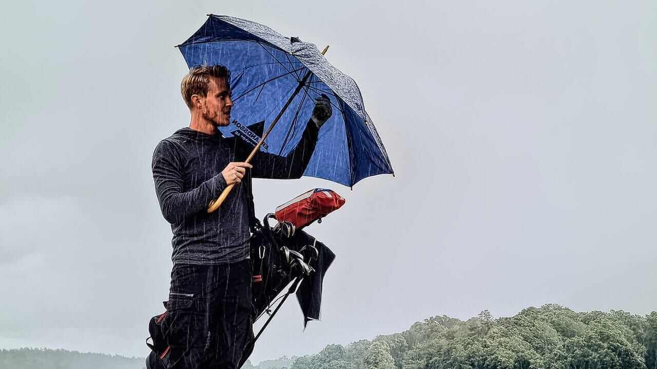 Tipps für das Golfen bei Regen