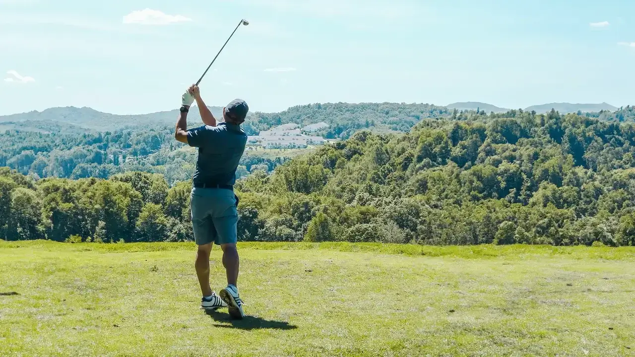 Die größten Fehler der Handgelenke beim Golfschwung