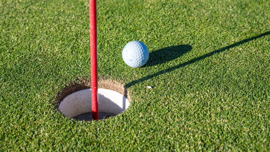 Tipps, um ein konstant guter Golfer zu werden