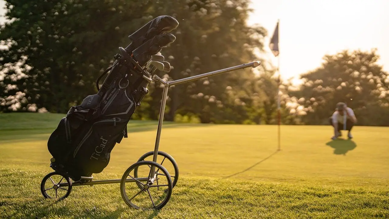 Lohnt es sich einen Golf Trolley zu kaufen? 2024 Golfforscher